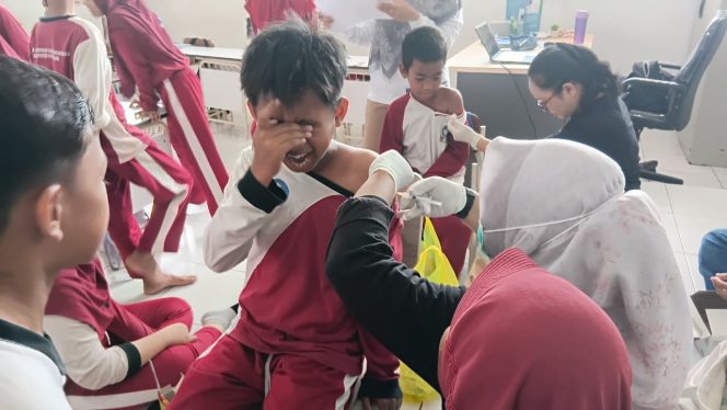 
 Sambut BIAS 2025: SDN 002 Sangatta Selatan Sukses Gelar Imunisasi TD dan DT