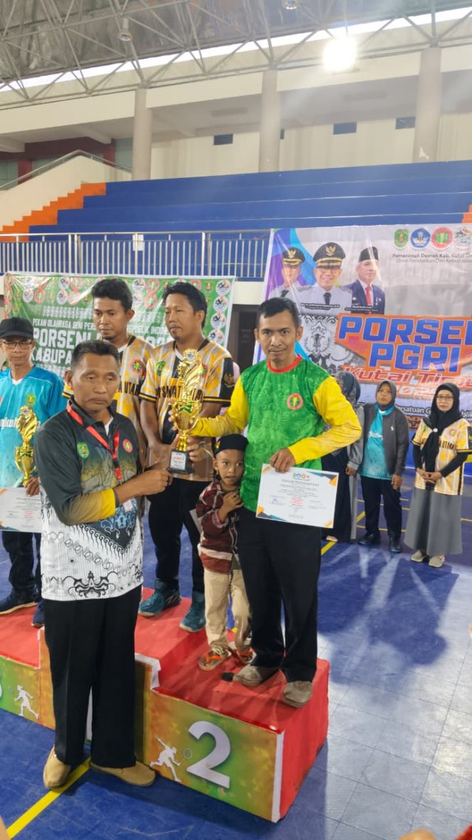 
 Kemenangan Gemilang Guru SDN 002 Sangatta Selatan di Ajang PORSENI 2025